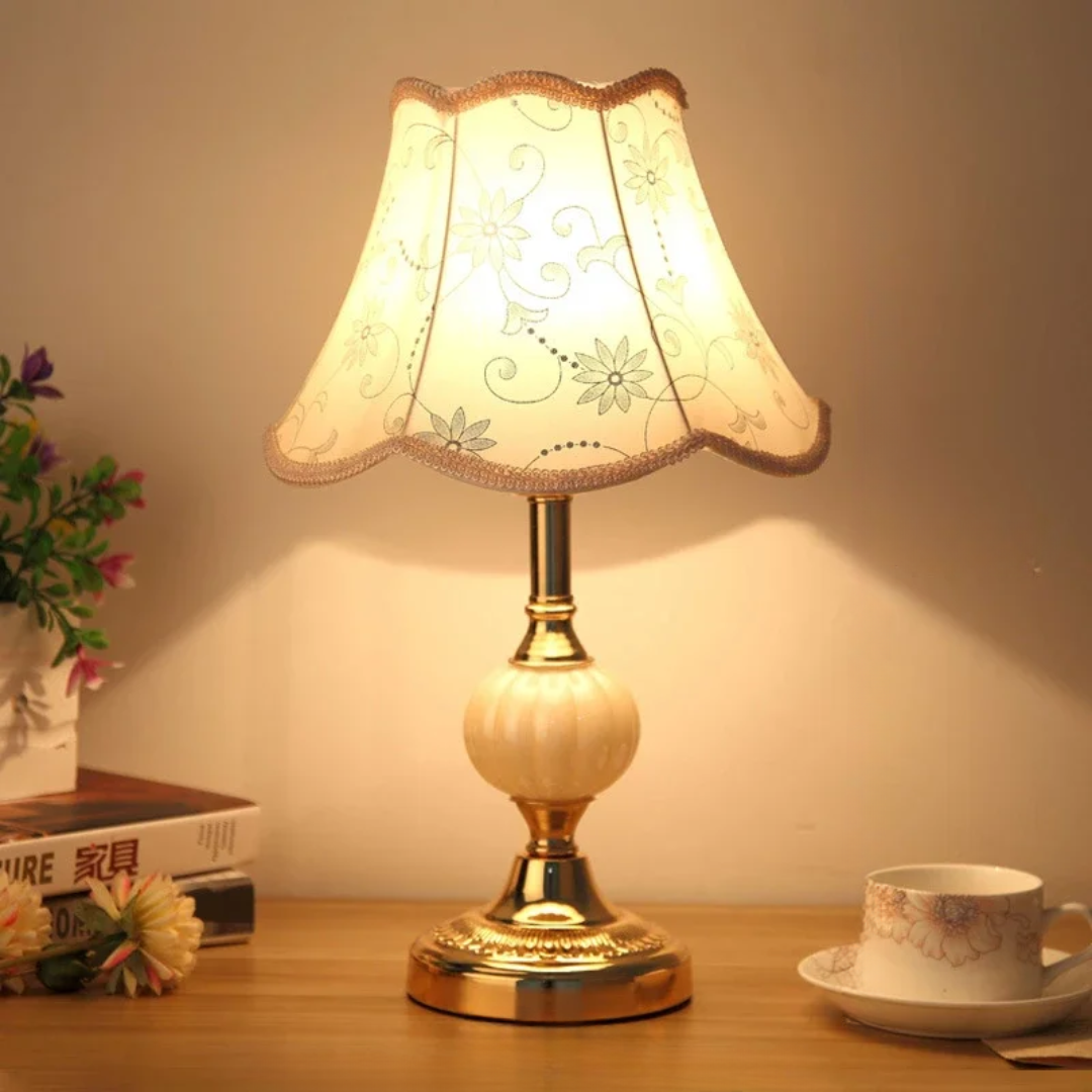 Quixy Vintage Scandinavian Table Lamp | Elegant Floral Design