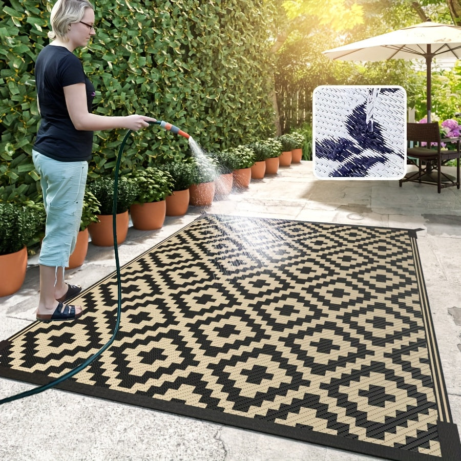 Reversible Outdoor Rug | Beige & Black Geometric Patio Mat