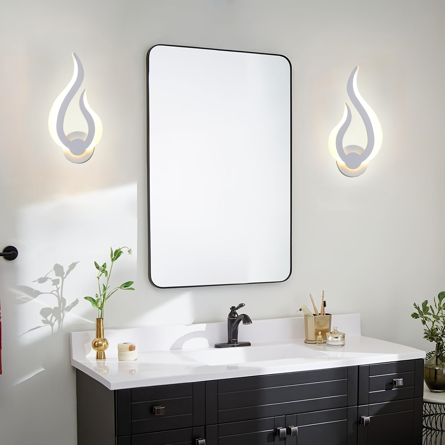 Modern Flame LED Wall Light | 10W Warm White Sconce