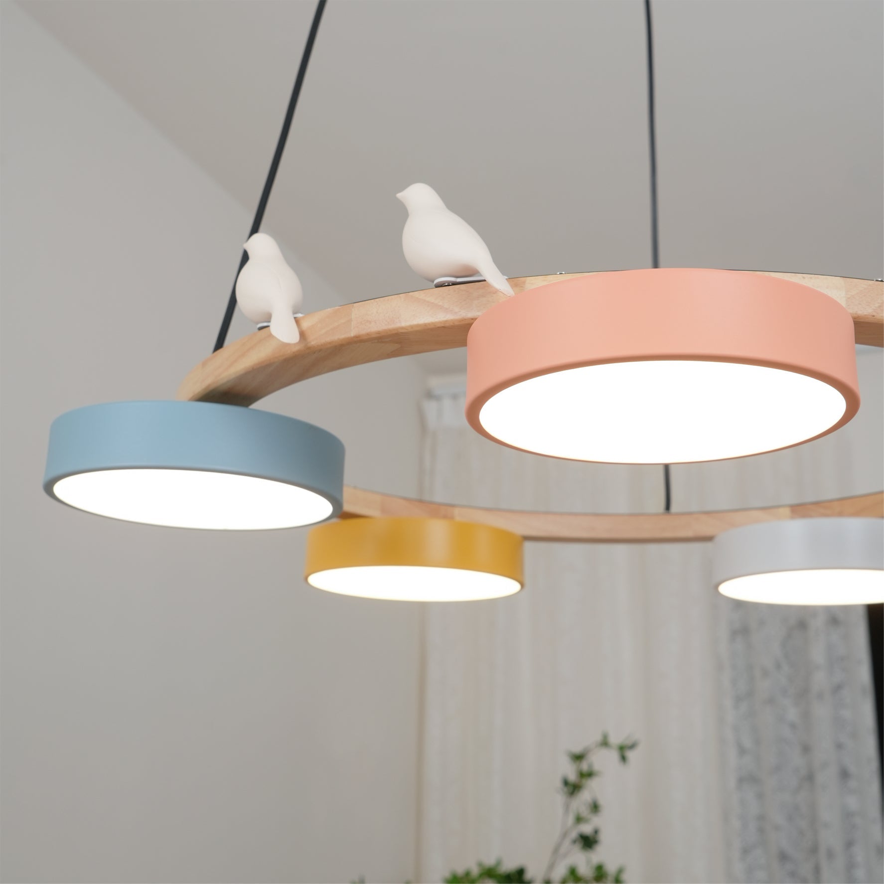 Sienna Bird Round Chandelier | Modern Nature-Inspired LED Ceiling Light