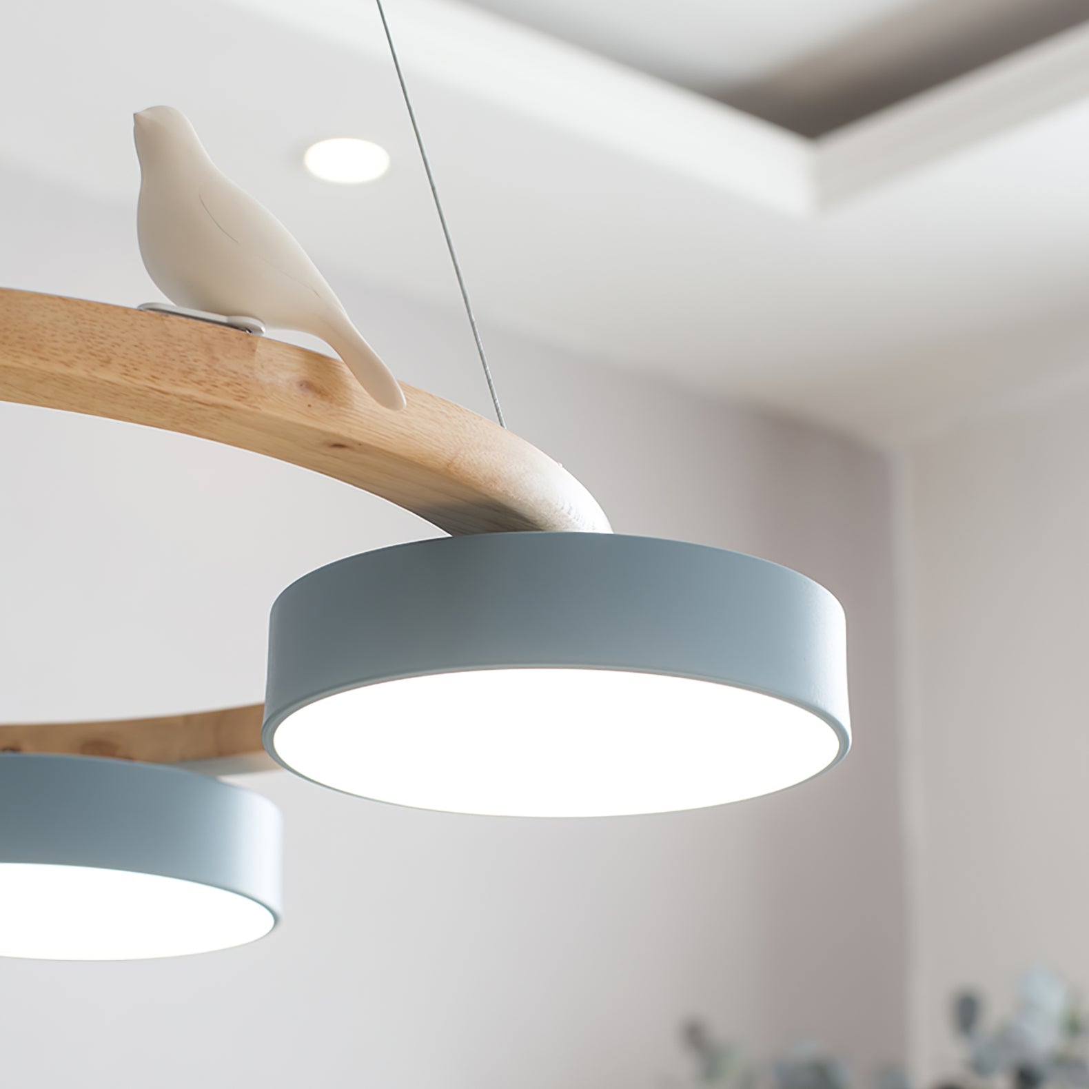 Sienna Bird Round Chandelier | Modern Nature-Inspired LED Ceiling Light