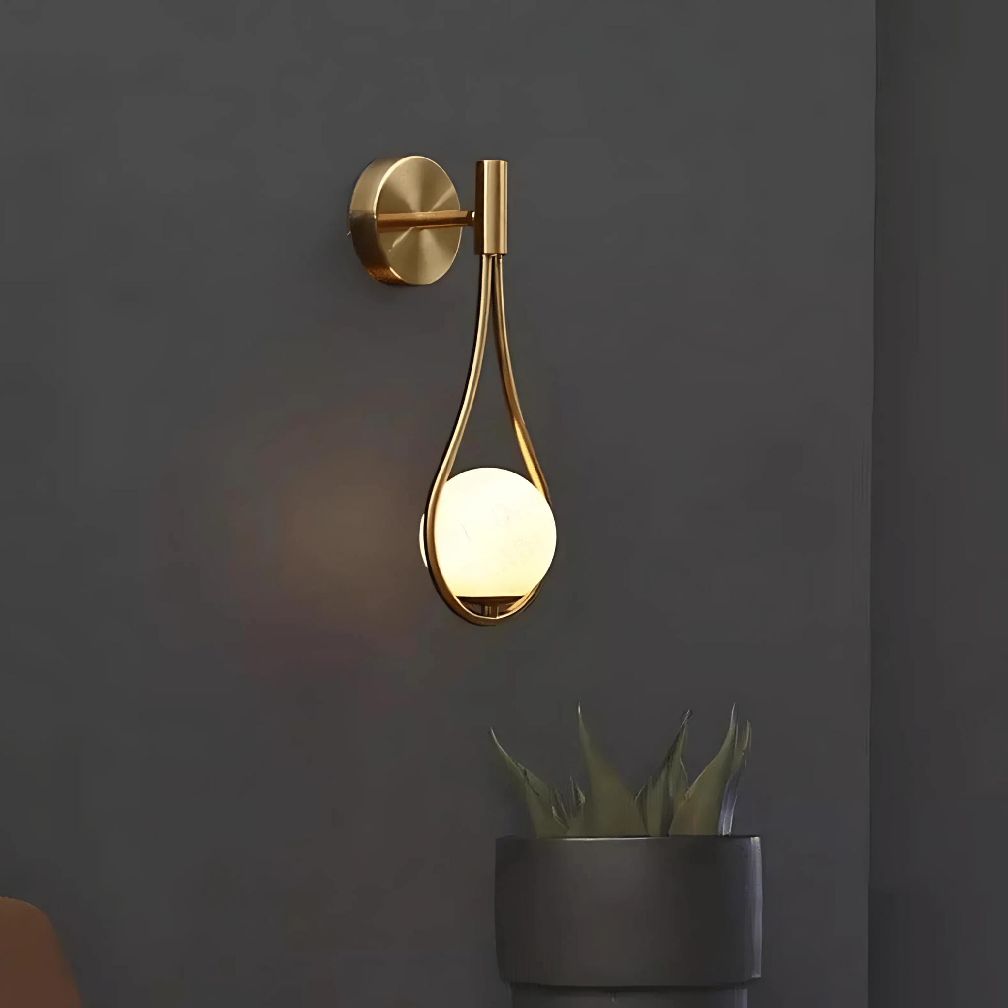 Droplet Wall Light | Modern Teardrop Wall Lamp