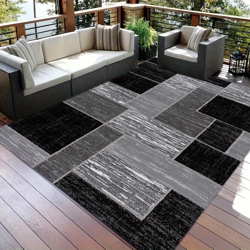 Coastal Grid Outdoor Rug | Modern Black & Grey Patio Mat