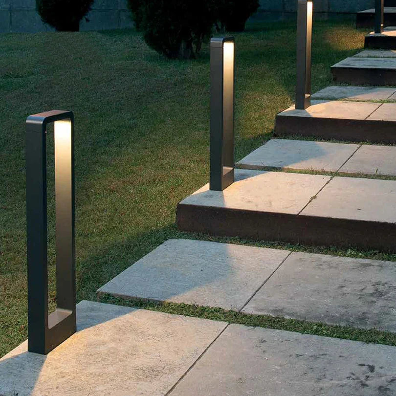GardenGlow Udendørs Jordlampe | Lys din sti op med stil