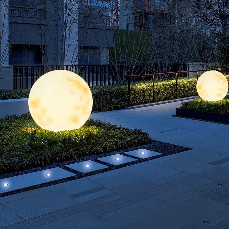 Moonlight Garden Lamp | Outdoor Lunar Sphere Light