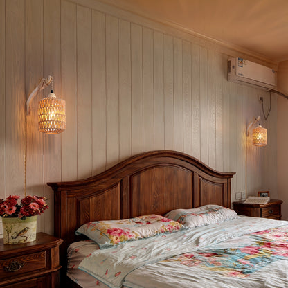 Boho Holz- und Rattan-Wandlampe | Handgewebte Steckerleuchte