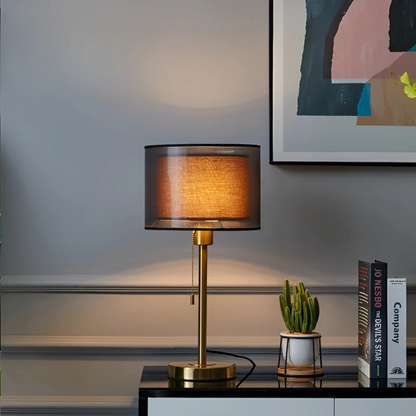 Lampada da tavolo Lumis con doppio paralume in tessuto | Design vintage moderno