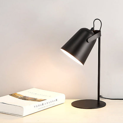 Nordisk Metal LED Bordlampe | Minimalistisk Læse- og Studielampe