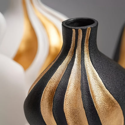 Vază Ceramică Modernă | Neagră și Albă cu Accente Aurii – Decorațiune de Lux pentru Masă și Semineu