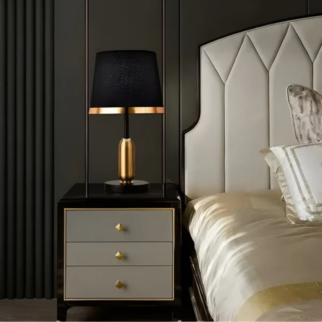 Lámpara de Mesa Vintage Negra y Dorada | Luz de Acento Retro Moderna