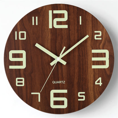 Wanduhr aus Walnuss mit Leuchtziffern | Stilles, im Dunkeln leuchtendes Holzdesign