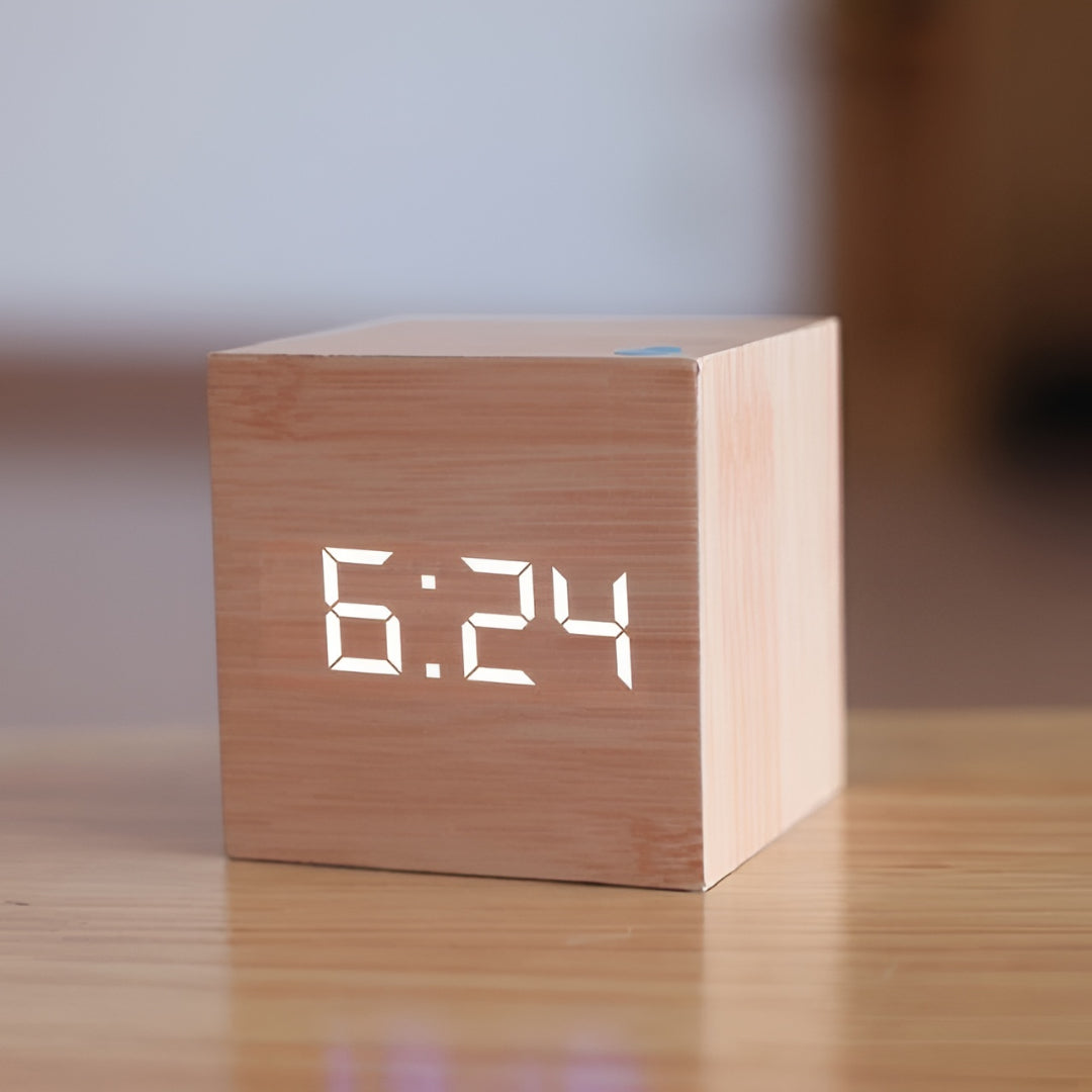 Digitaler Wecker mit LED-Anzeige, Schreibtischtemperatur und Timer