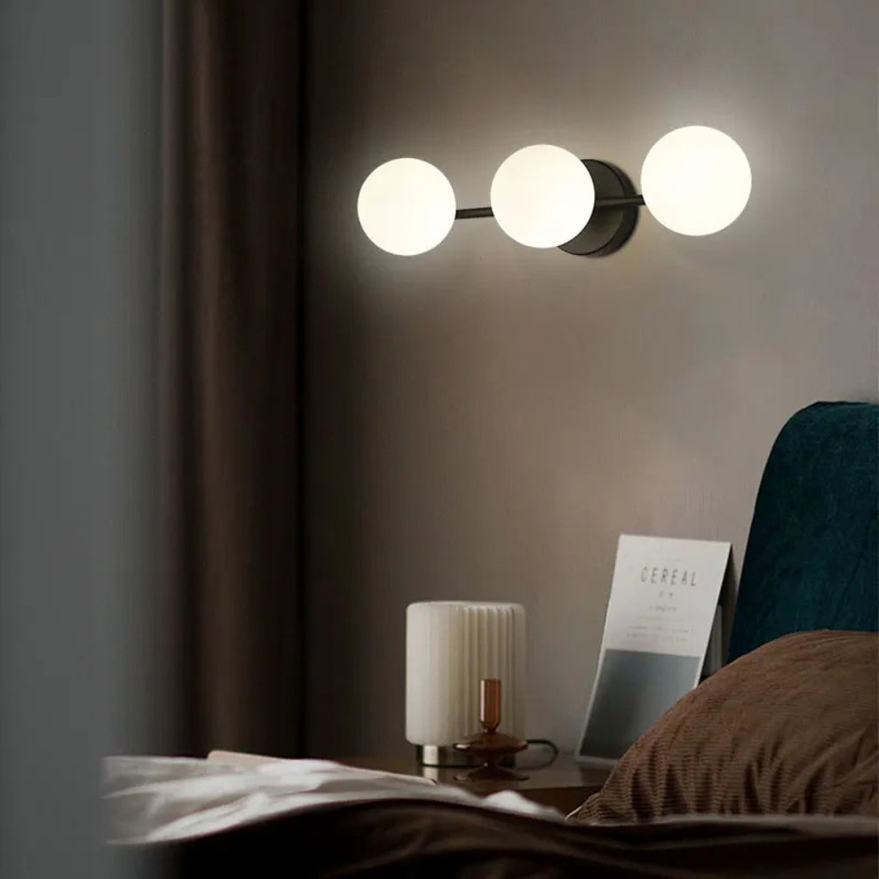 Moderne nordische Glas-Kugel-Wandlampe | Dreifach-Globus-Design