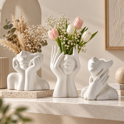 Vaso decorativo artigianale con volto unico, decorazione scolpita