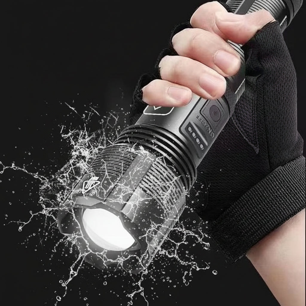 Torcia ricaricabile tattica in alluminio con LED e zoom