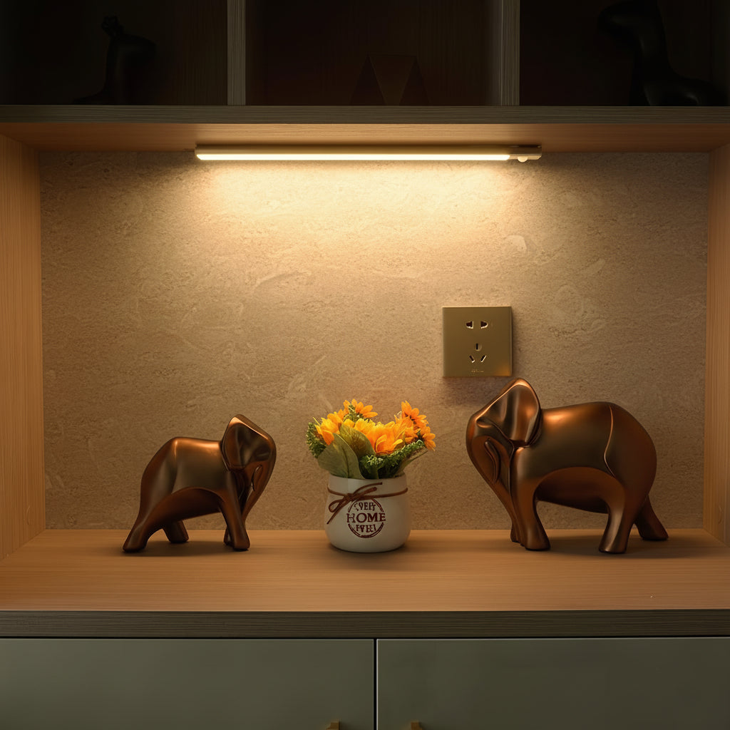 Luce Notturna Ricaricabile Senza Fili con Sensore di Movimento a LED da Attaccare