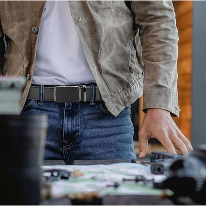 Cinto Masculino Ajustável com Fivela de Catraca para Uso Casual e Formal
