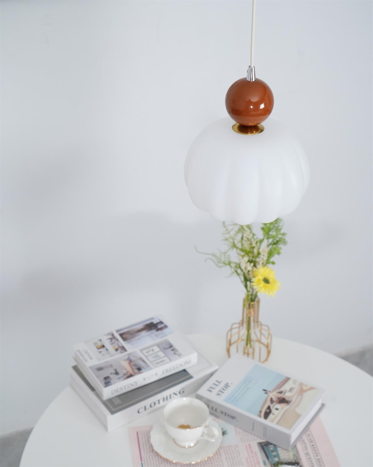 Yedra Pendelleuchte | Organisches rundes Acryl-Design