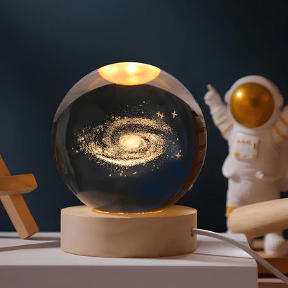 Lámpara de mesa LED con bola de cristal nocturna y grabado 3D de planeta