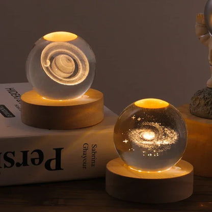 Lámpara de mesa LED con bola de cristal nocturna y grabado 3D de planeta