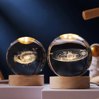 Lámpara de mesa LED con bola de cristal nocturna y grabado 3D de planeta
