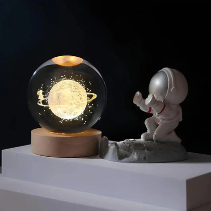 Lámpara de mesa LED con bola de cristal nocturna y grabado 3D de planeta