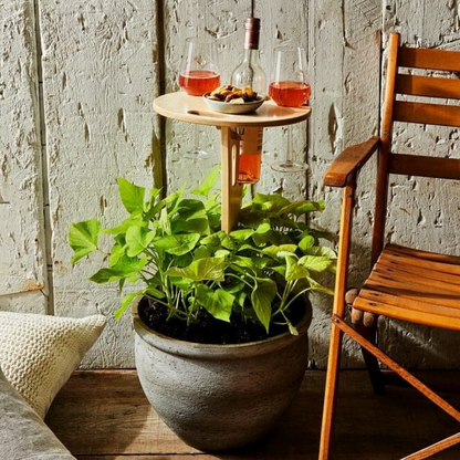 Soporte para vino de mesa de picnic con pincho para exterior y superficie para aperitivos