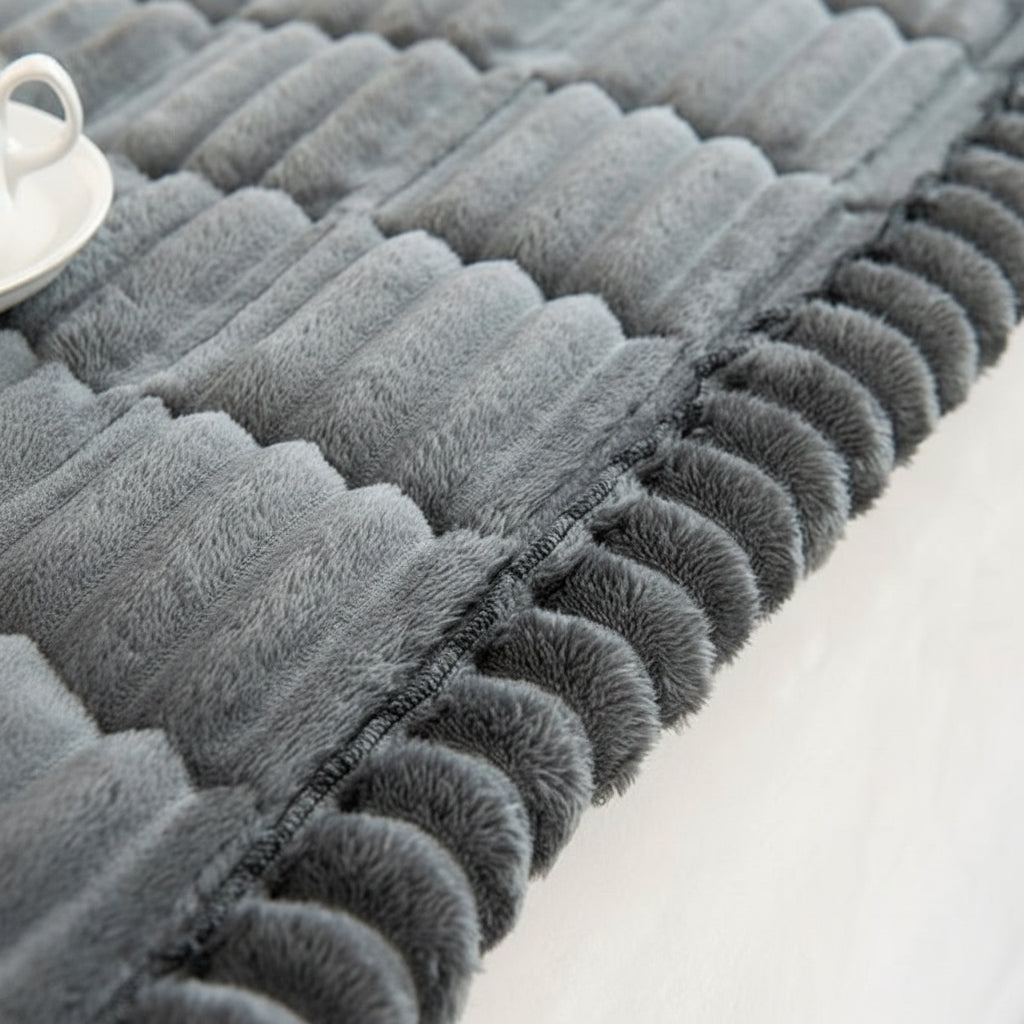 Funda de sofá de felpa con bordes plisados para protección y comodidad
