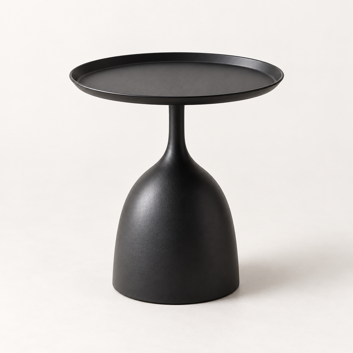 Runder moderner Beistelltisch aus Metall mit Sockel und minimalistischem Design