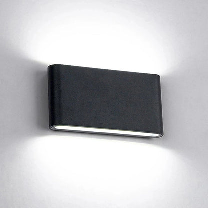 AeroBeam | Lampada da Parete Impermeabile per Esterni | Alluminio Resistente, a Risparmio Energetico