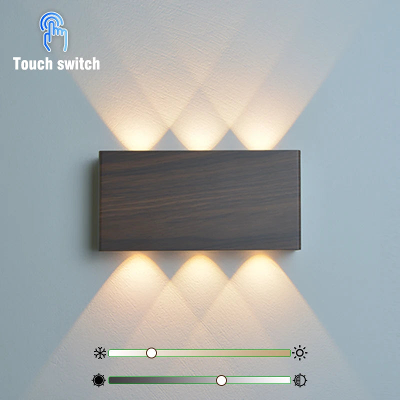 LumiBlock Genopladelig Væglampe | Minimalistisk Træstrukturdesign