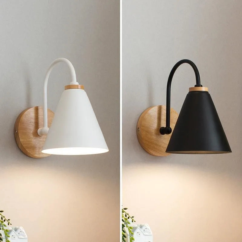 Nordic Beam | Skandinavische Wandlampe aus Holz und Eisen