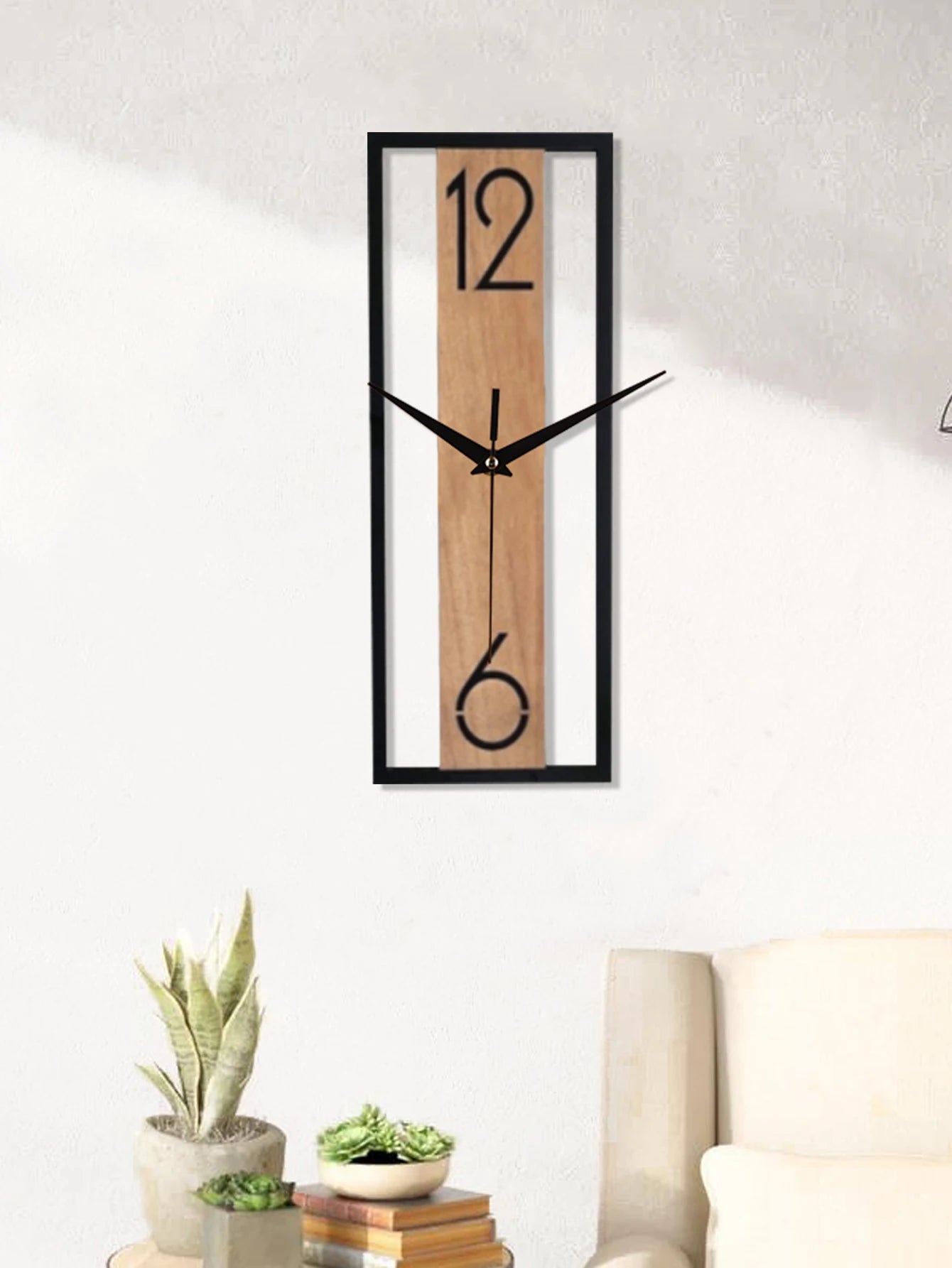 Moderne rechteckige Wanduhr | Schlankes Holzmaserungsrahmen-Design