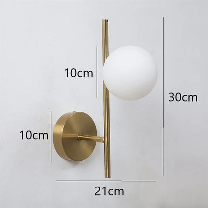 Lampa de perete Astra | Design modern auriu cu glob dublu