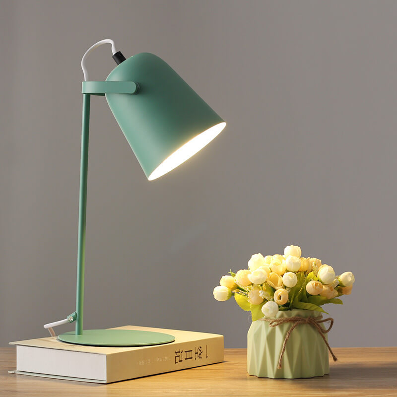 Nordisk Metal LED Bordlampe | Minimalistisk Læse- og Studielampe