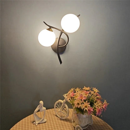 Lunara Væglampe | Nordisk Dobbelt Globus LED Design