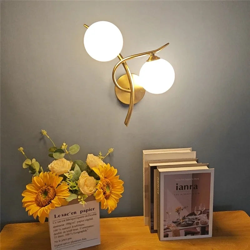 Lunara Væglampe | Nordisk Dobbelt Globus LED Design