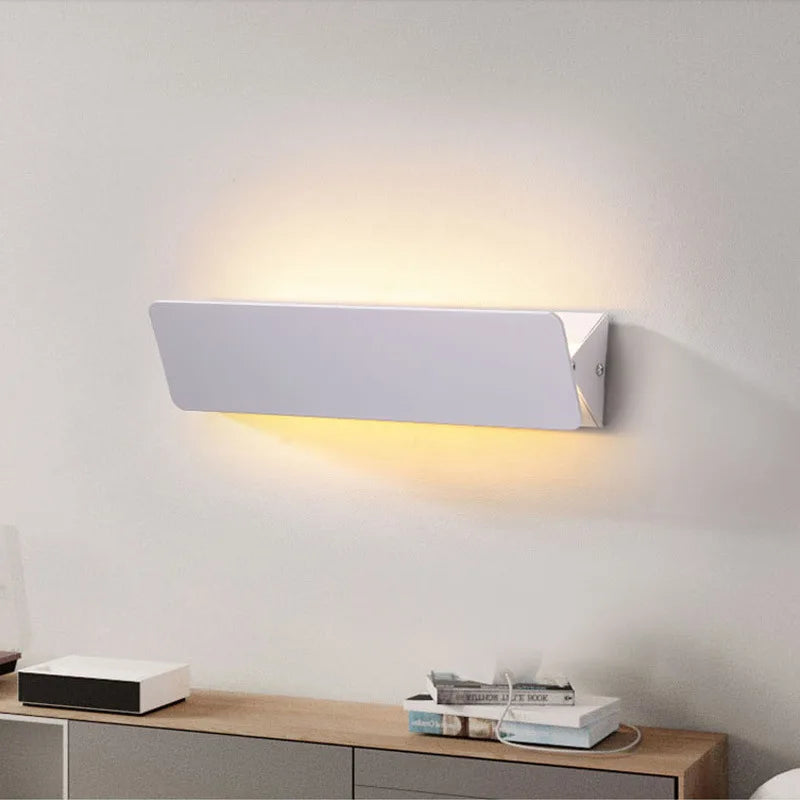 Candeeiro de Parede LED Moderno | Lâmpada de Balanço Minimalista em Alumínio