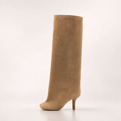 Stivali da donna al ginocchio in camoscio con punta a punta, modello slip-on alla moda
