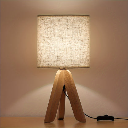 Nordische Holz-Dreibein-Tischlampe | Stoffschirm