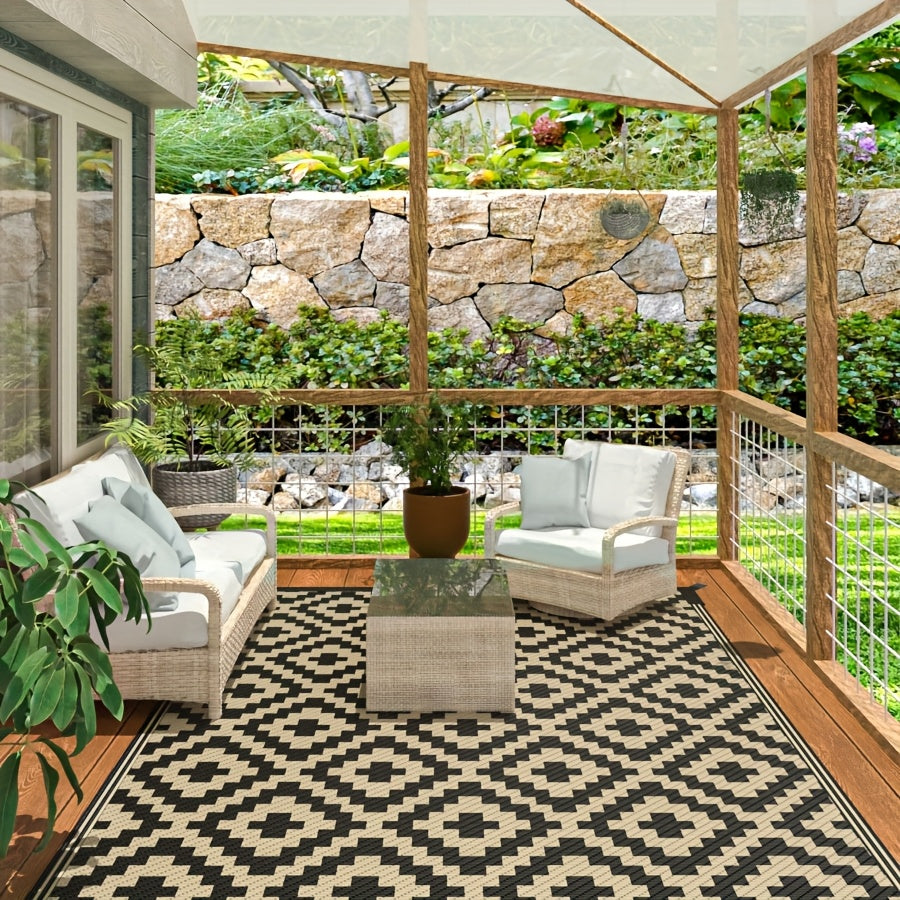 Reversible Outdoor Rug | Beige & Black Geometric Patio Mat