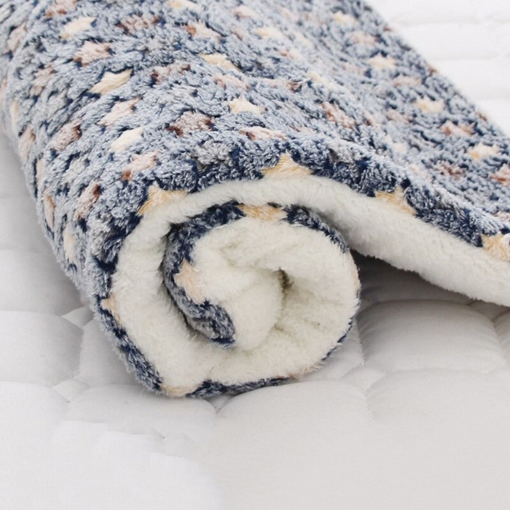Dog Blanket Soft Plush Cozy Pet Throw Soft Blanket - Image 1