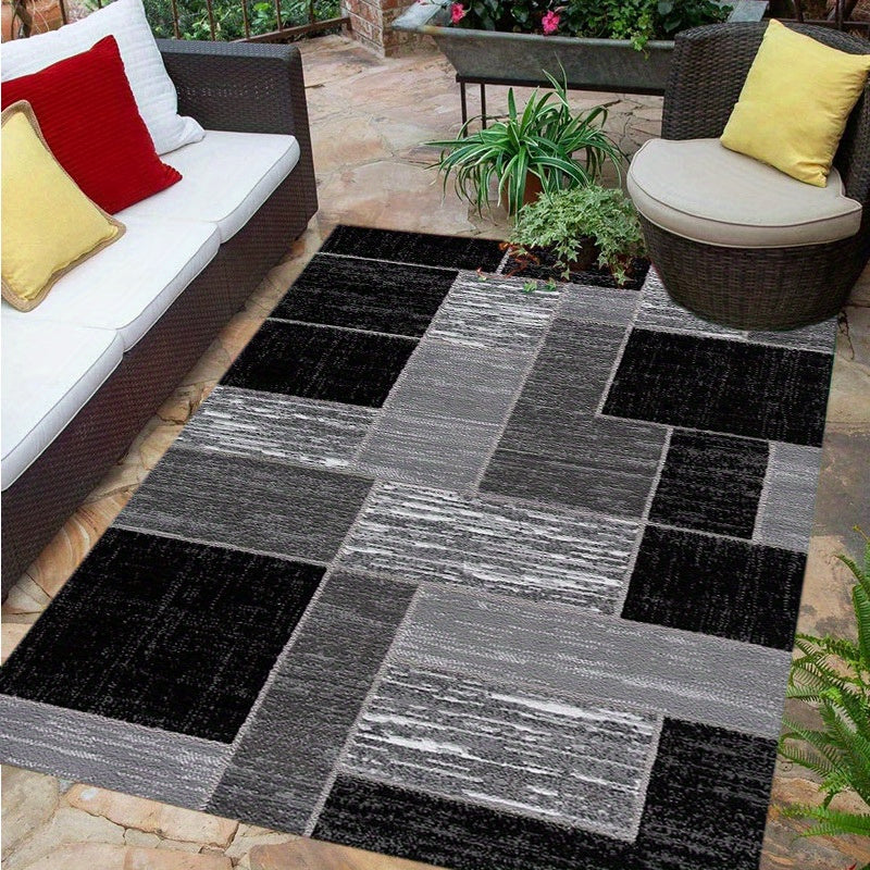 Coastal Grid Outdoor Rug | Modern Black & Grey Patio Mat