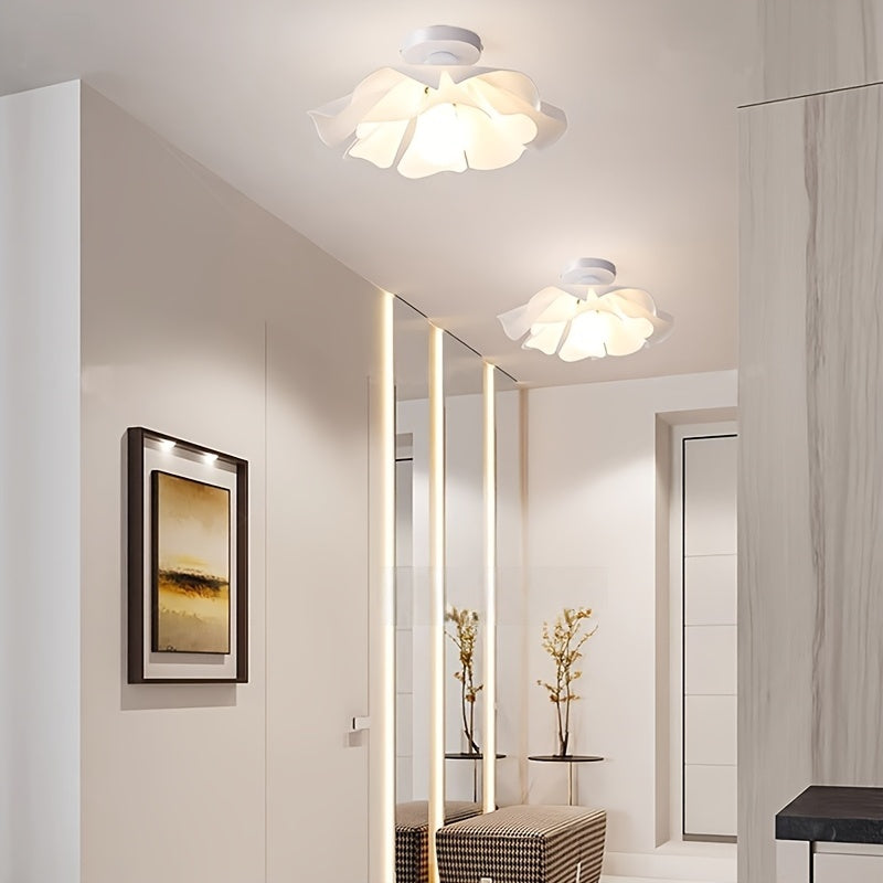 Lustră cu petale de trandafir | Design modern semi-aplică florală