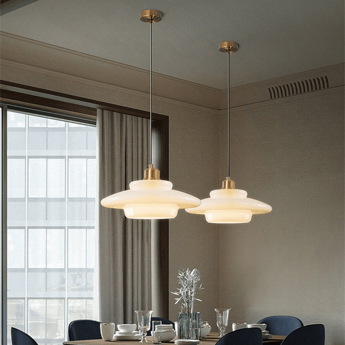Hvid glaspendel | Moderne mid-century elegance