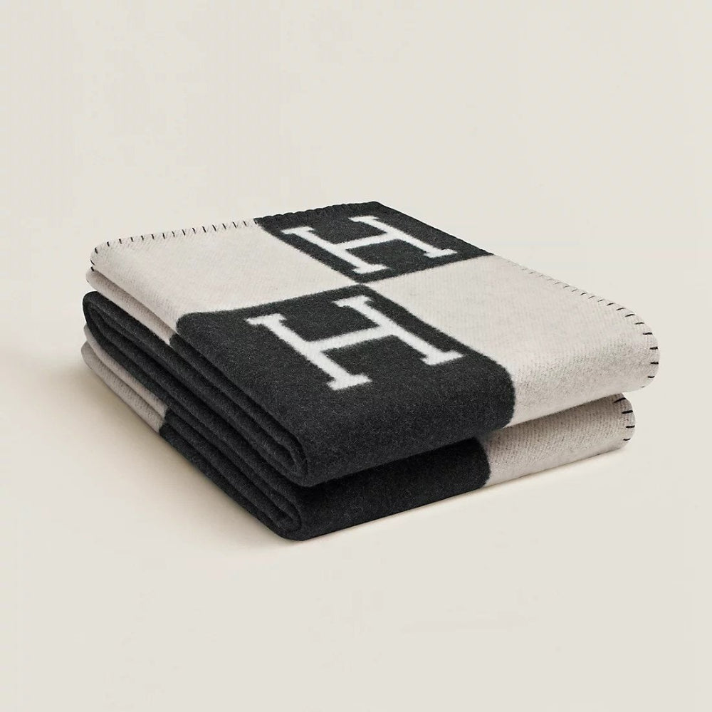 Luxury Blanket Soft Throw Cashmere Plush Oversized - Image 1