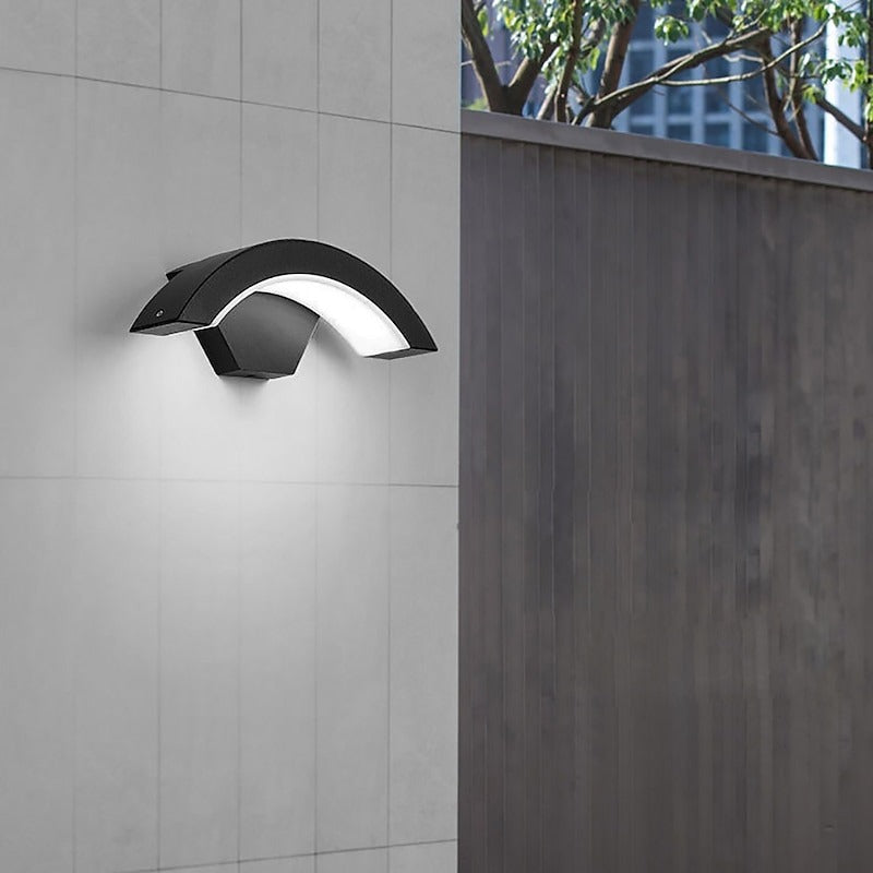 Lumină de perete modernă pentru exterior | Corp LED rezistent la apă IP65