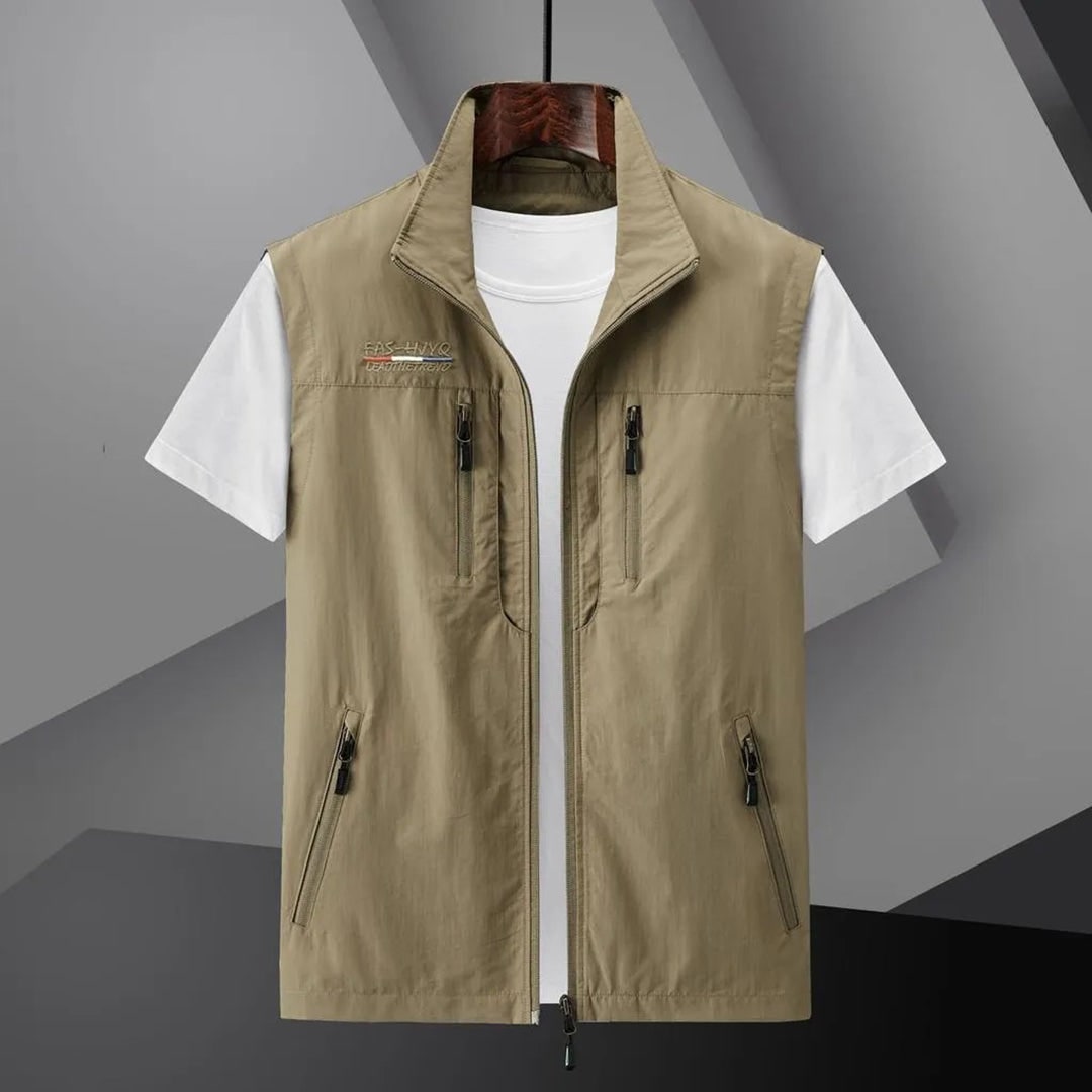 Men's Travel Vest Water-Resistant | Outdoor Activities - Image 4