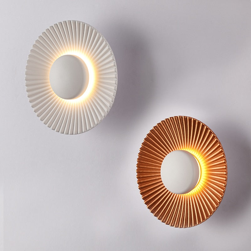 Hasna SunRay Wall Lamp | Modern Metallic Sun Design