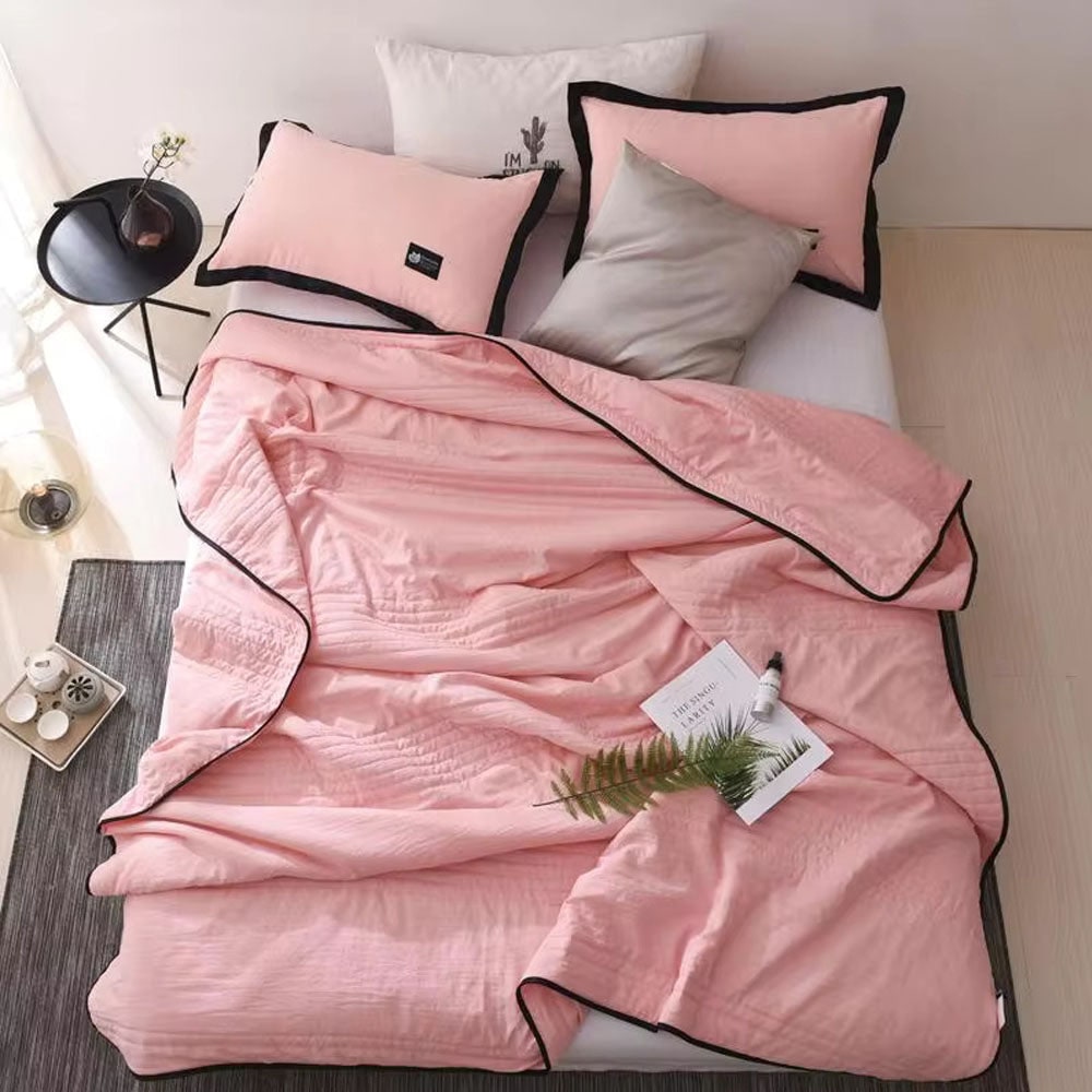 Soft Summer Cooling Blanket Gentle Skin Bed Blanket Hot Sleepers - Image 1